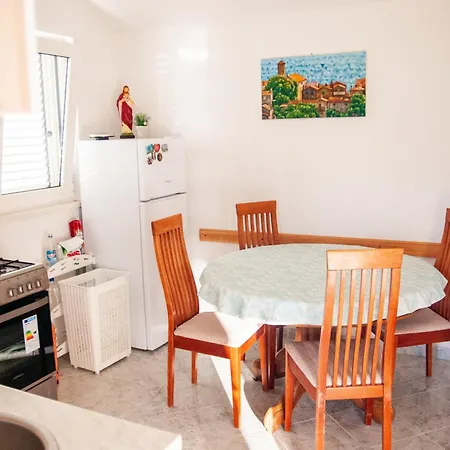 Magdalena Apartment Vinisce